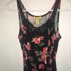 | Finesse | Floral Tank Top Blouse